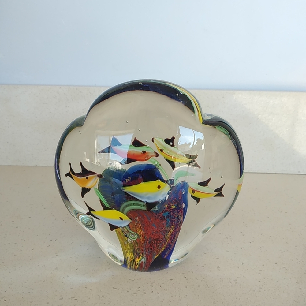 Murano Hand Blown Art Glass Paper Weight Colorful Tropical Fish Aquarium Beach